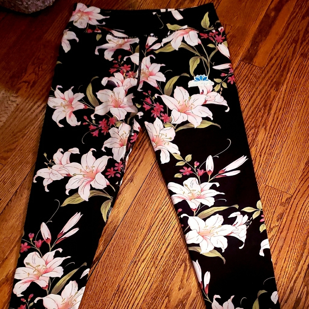 LOTUSX Love Spring Leggings